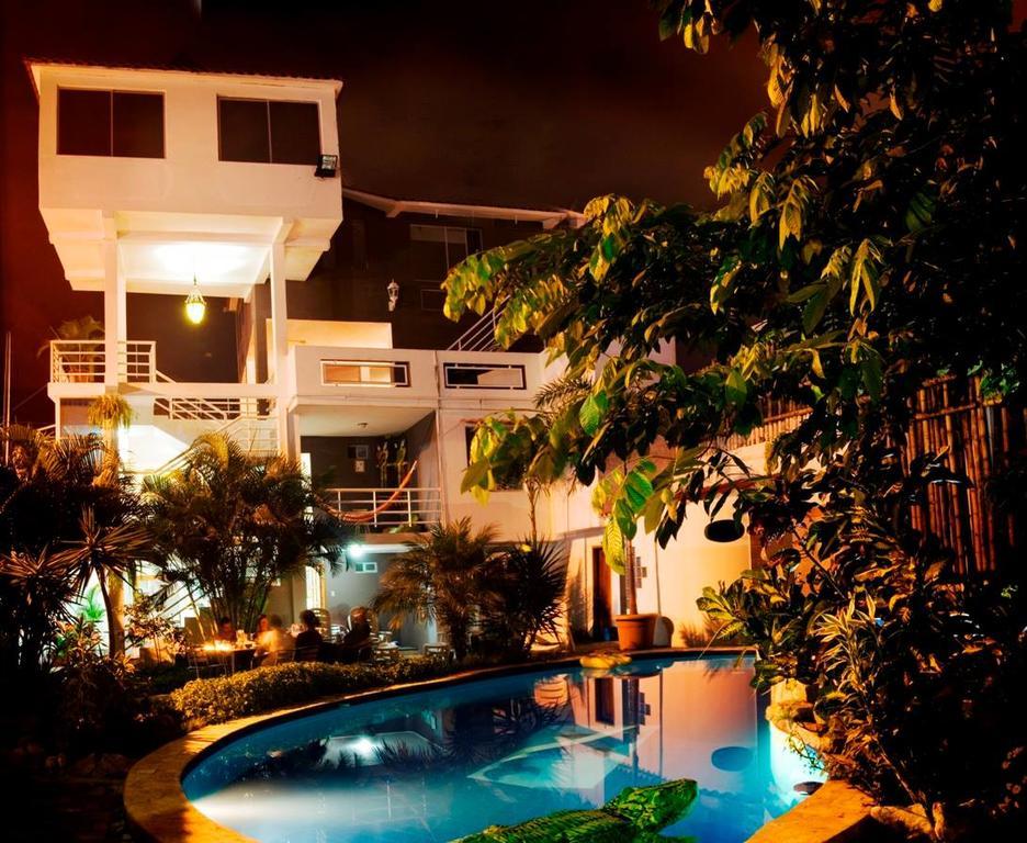 Casa De Huespedes Casita Belga Hotel Guayaquil Exterior photo